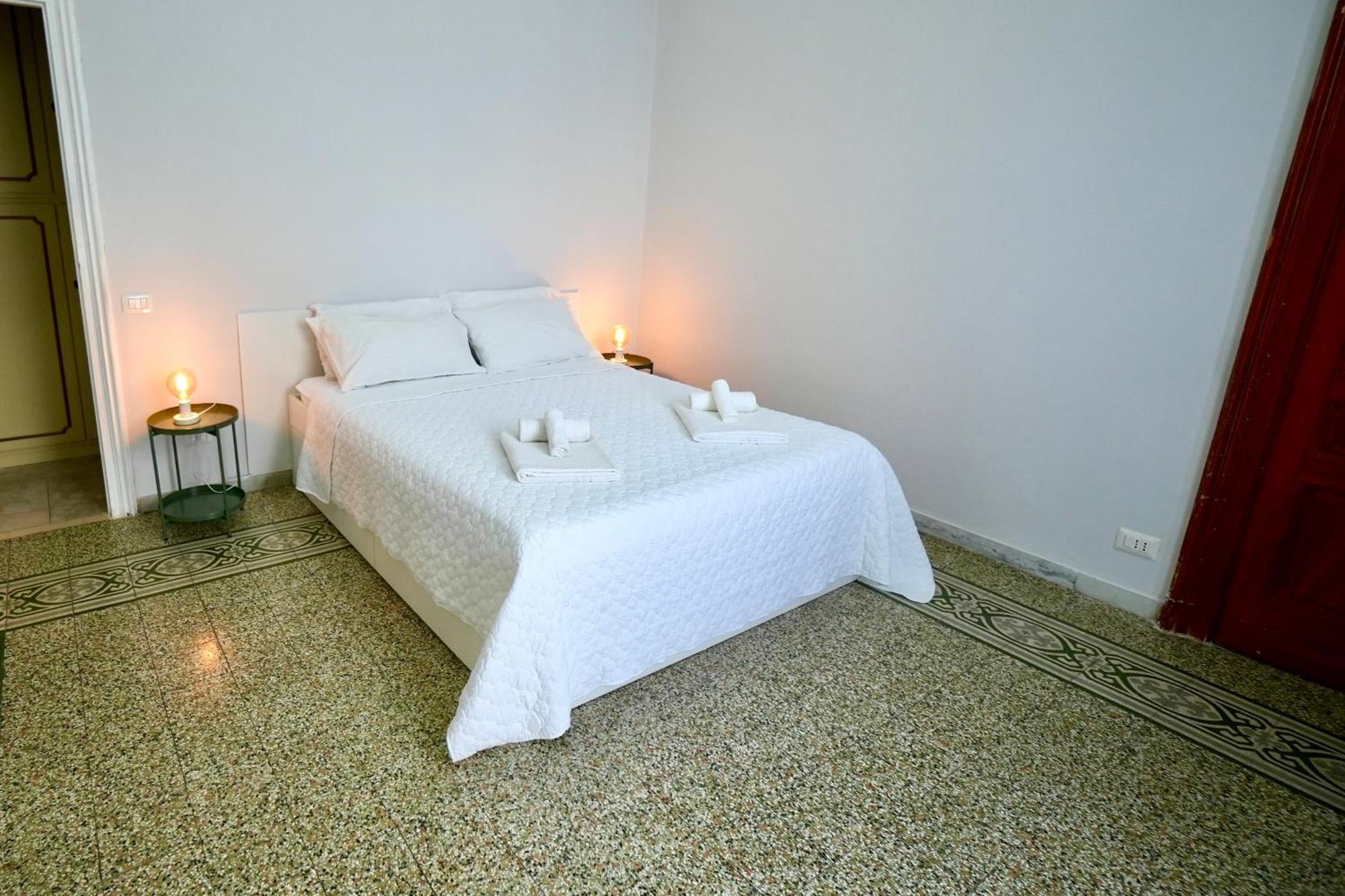 Residenza Vecchia Napoli 60 Apartment Exterior photo